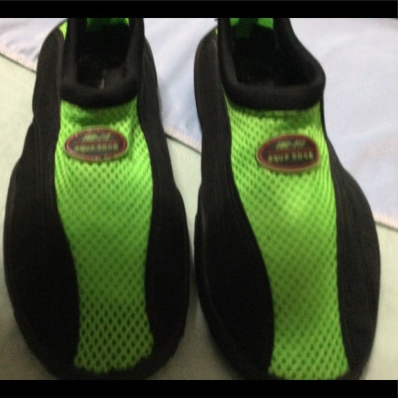 TRU FIT AQUA SOCK M 7 8 lime grn black wore 1X - Picture 2 of 5